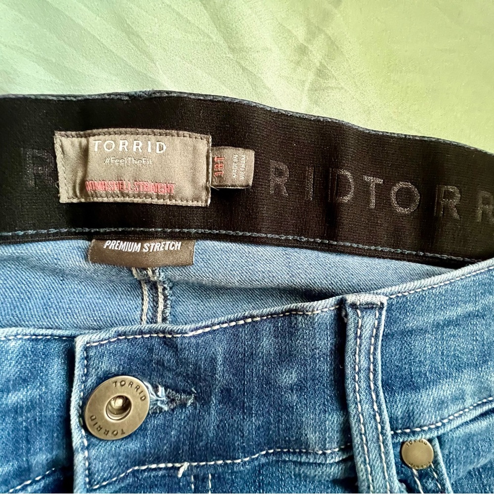 Torrid Premium Stretch, Bombshell Straight Jeans,… - image 4